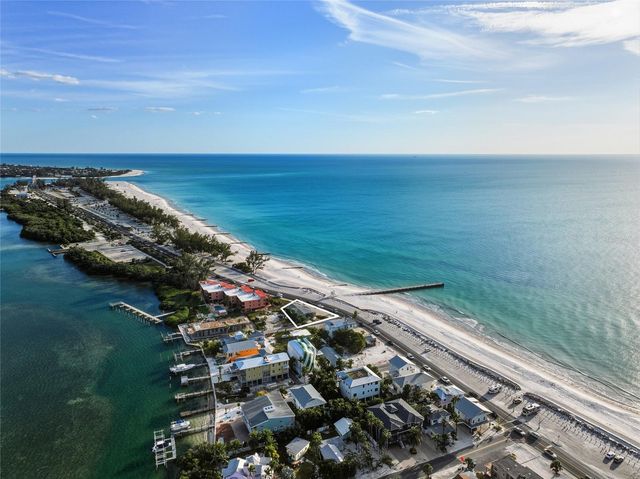 1303 GULF DRIVE S 2, Bradenton Beach, FL 34217