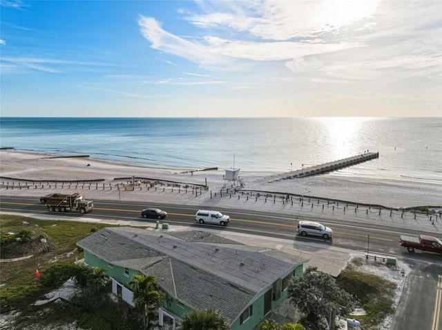 1303 GULF DRIVE S 2, Bradenton Beach, FL 34217