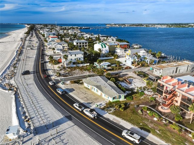 1303 GULF DRIVE S 2, Bradenton Beach, FL 34217