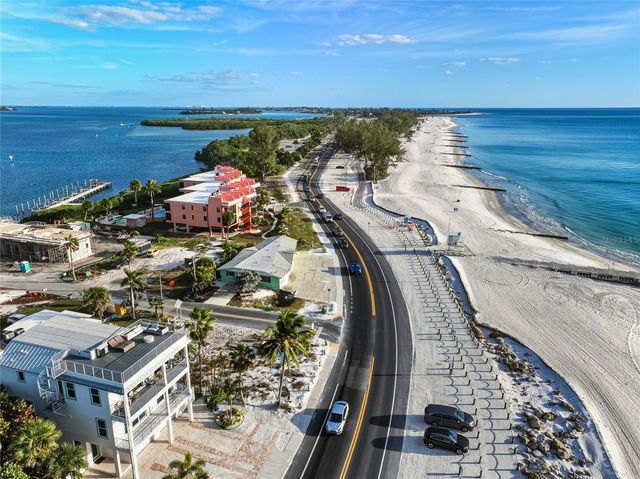 1303 GULF DRIVE S 2, Bradenton Beach, FL 34217