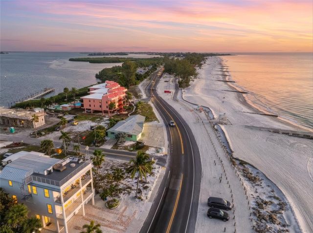 1303 GULF DRIVE S 2, Bradenton Beach, FL 34217