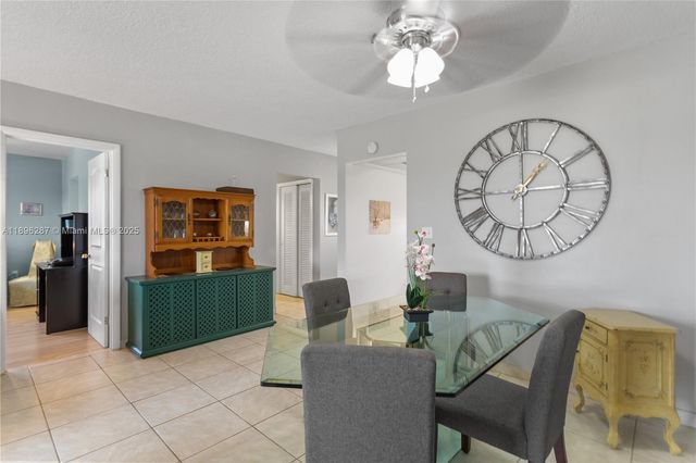 17001 NE 13th Ave 214, Miami, FL 33162