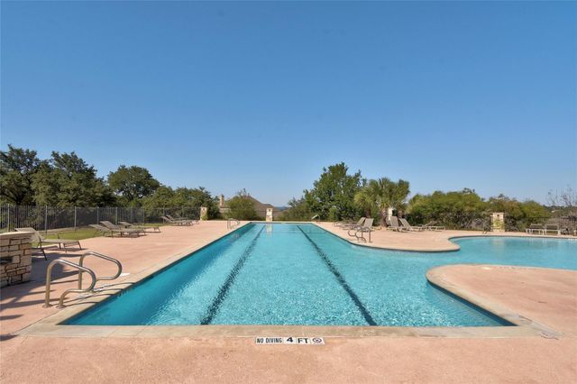 6605 Apache Plum LN, Spicewood, TX 78669