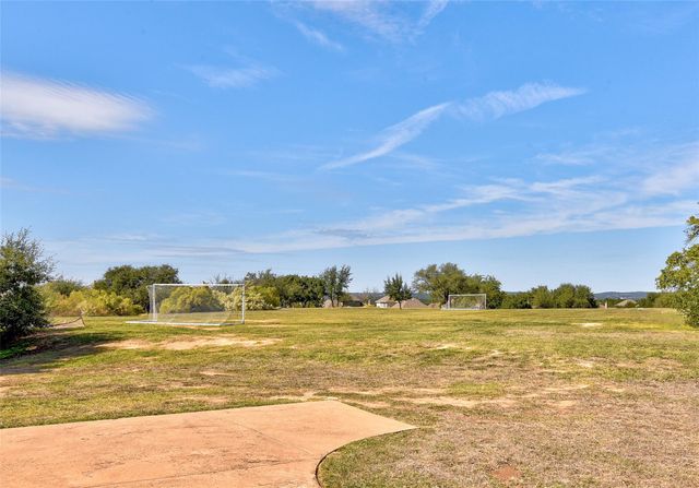 6605 Apache Plum LN, Spicewood, TX 78669