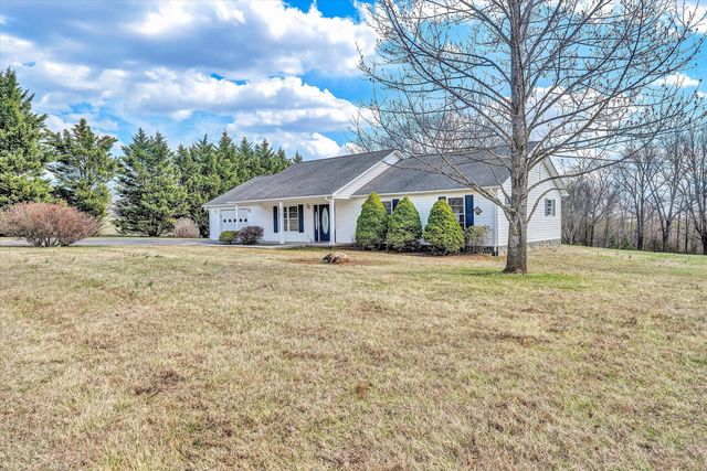 75 Evergreen RD, Wirtz, VA 24184