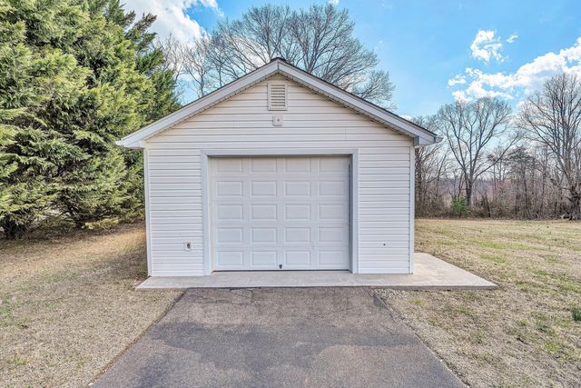 75 Evergreen RD, Wirtz, VA 24184