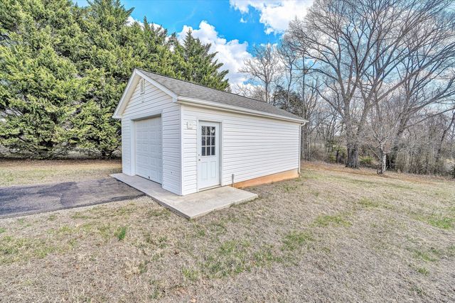 75 Evergreen RD, Wirtz, VA 24184