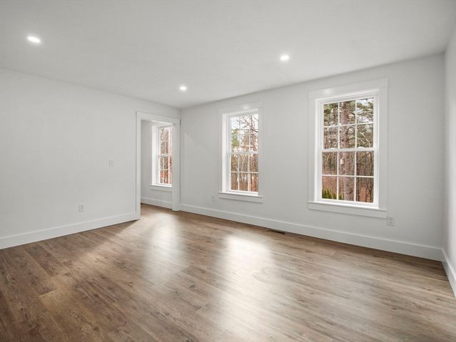 61 Arrow 0, Groton, MA 01450
