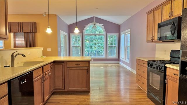 1142 Bowen Drive West, North Tonawanda, NY 14120
