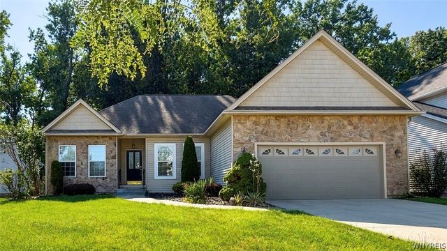 1142 Bowen Drive West, North Tonawanda, NY 14120