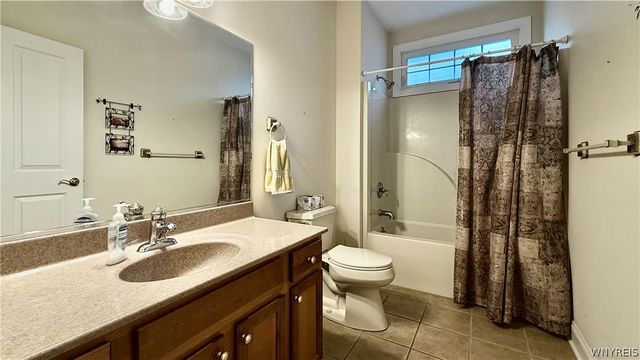 1142 Bowen Drive West, North Tonawanda, NY 14120