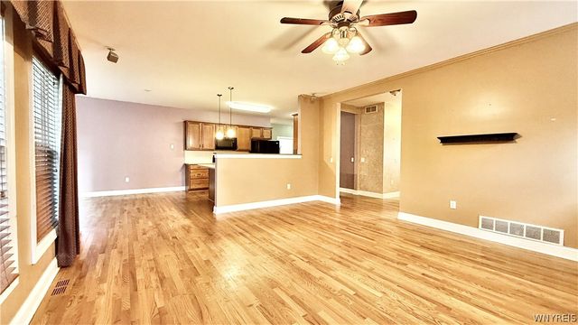 1142 Bowen Drive West, North Tonawanda, NY 14120