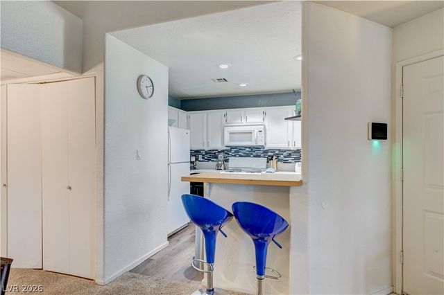 5040 South Rainbow Boulevard 204, Las Vegas, NV 89118