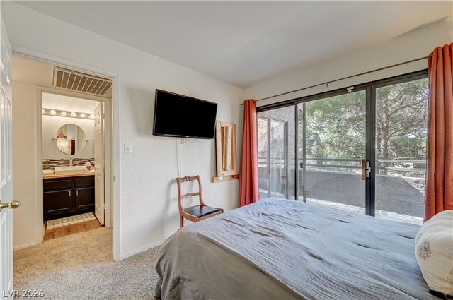 5040 South Rainbow Boulevard 204, Las Vegas, NV 89118