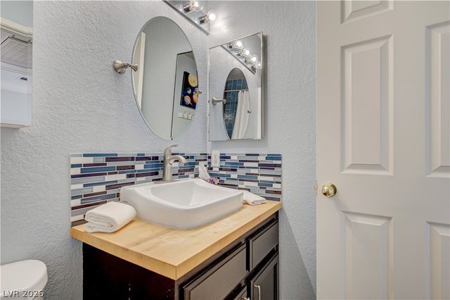 5040 South Rainbow Boulevard 204, Las Vegas, NV 89118