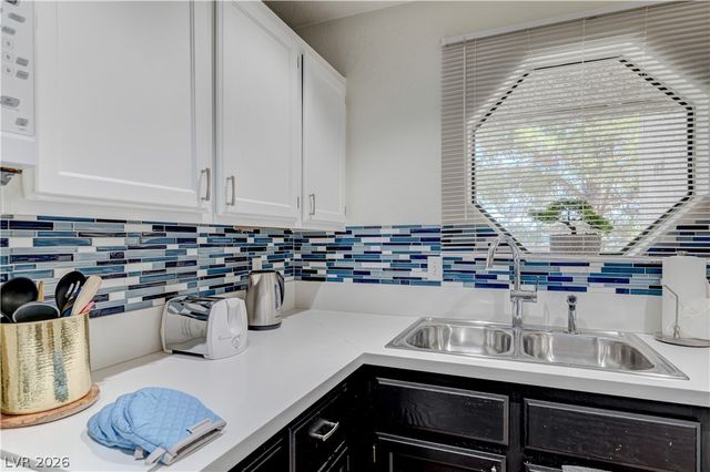 5040 South Rainbow Boulevard 204, Las Vegas, NV 89118