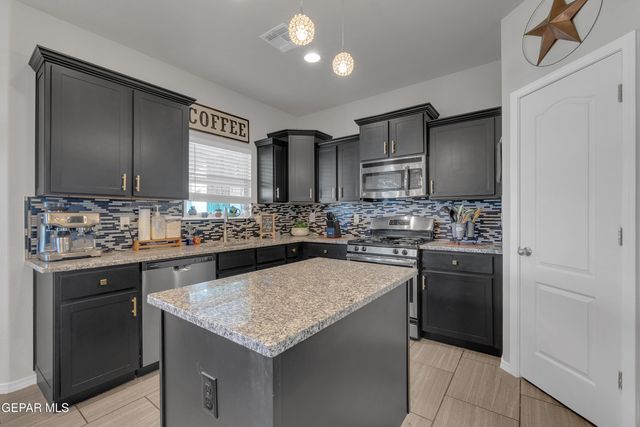 11380 S South Ranch Court, El Paso, TX 79934