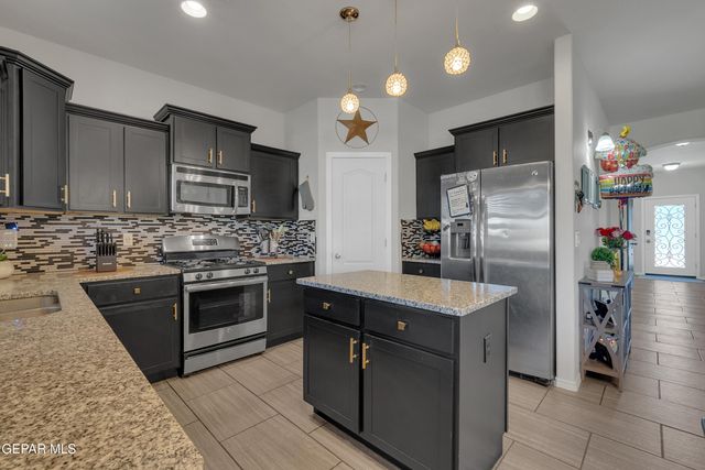 11380 S South Ranch Court, El Paso, TX 79934