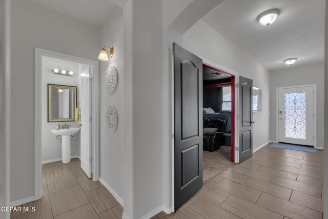 11380 S South Ranch Court, El Paso, TX 79934