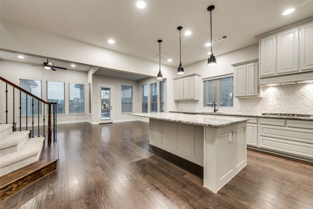 5901 The Esplanade Drive, Mckinney, TX 75070