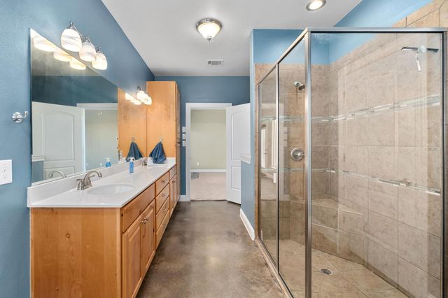 2121 Martin RD, Dripping Springs, TX 78620