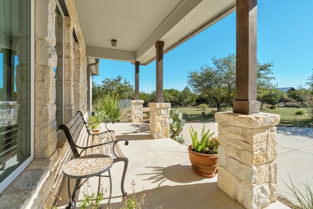 2121 Martin RD, Dripping Springs, TX 78620