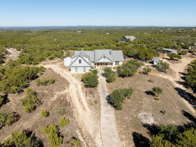 2121 Martin RD, Dripping Springs, TX 78620