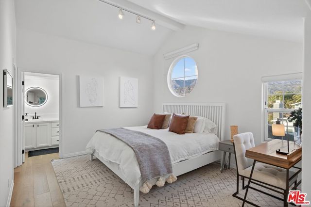 4731 4th Street, Carpinteria, CA 93013