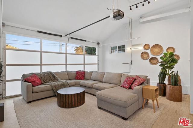 4731 4th Street, Carpinteria, CA 93013