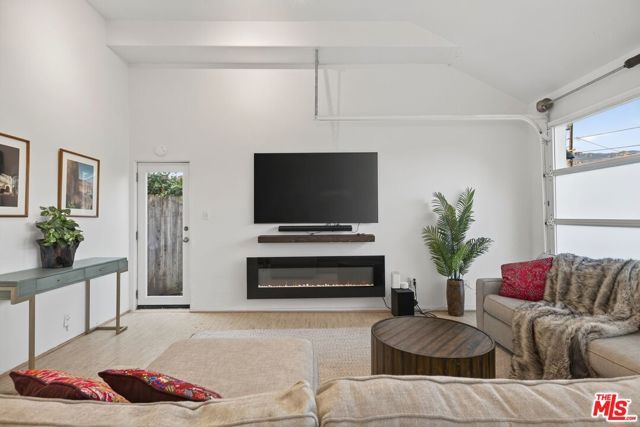 4731 4th Street, Carpinteria, CA 93013