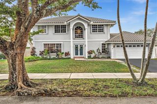 821 Somerset Ave, Davie, FL 33325