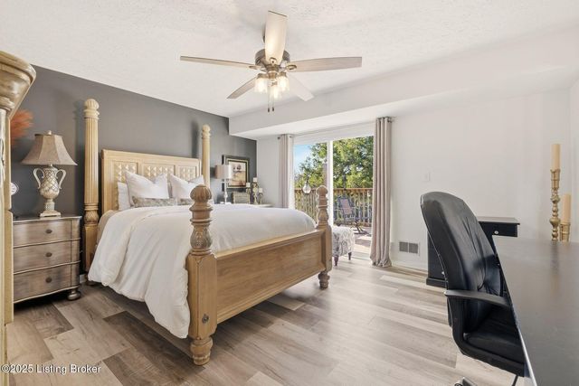 3900 Hawthorne Rd, La Grange, KY 40031