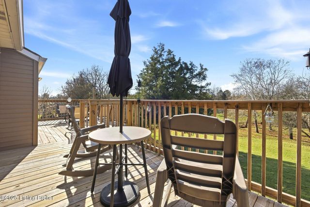 3900 Hawthorne Rd, La Grange, KY 40031