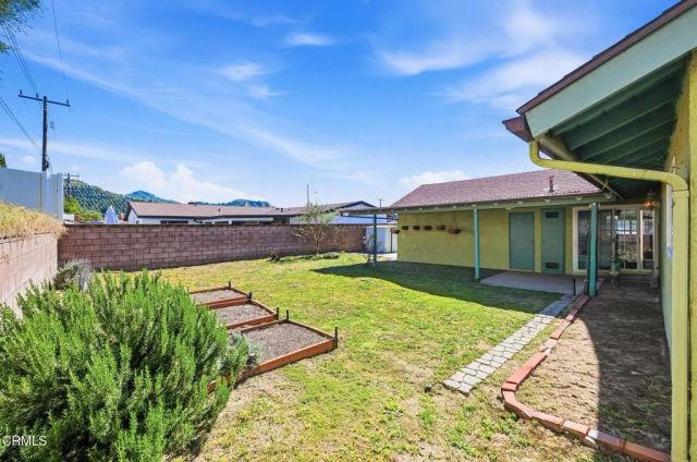 1215 Birch Street, Santa Paula, CA 93060