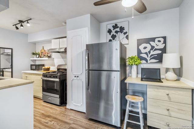 8038 Broadway Apt 225L, San Antonio, TX 78209