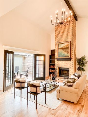 2401 Appleway Street, Edmond, OK 73013