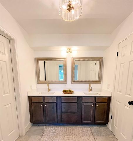 2401 Appleway Street, Edmond, OK 73013