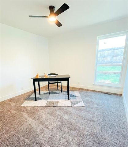 2401 Appleway Street, Edmond, OK 73013