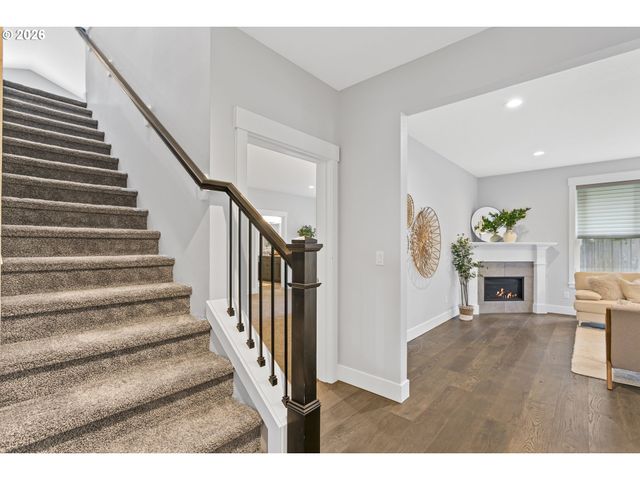 1661 Ne Barnes Ln, Gresham, OR 97030