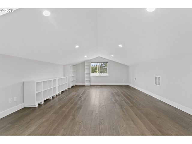 1661 Ne Barnes Ln, Gresham, OR 97030