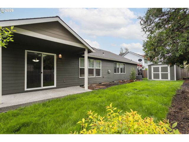 1661 Ne Barnes Ln, Gresham, OR 97030
