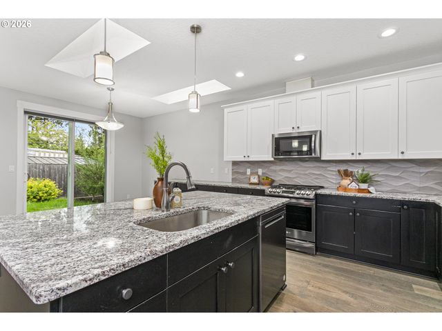 1661 Ne Barnes Ln, Gresham, OR 97030