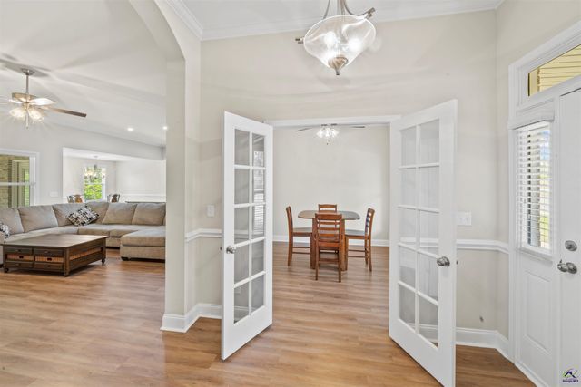 121 Wilsons Creek Bend, Bonaire, GA 31005