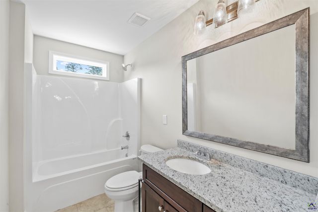 121 Wilsons Creek Bend, Bonaire, GA 31005