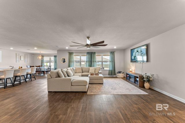 8394 Mackie Lane, Daphne, AL 36526