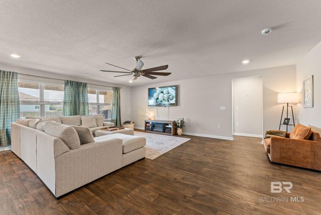 8394 Mackie Lane, Daphne, AL 36526