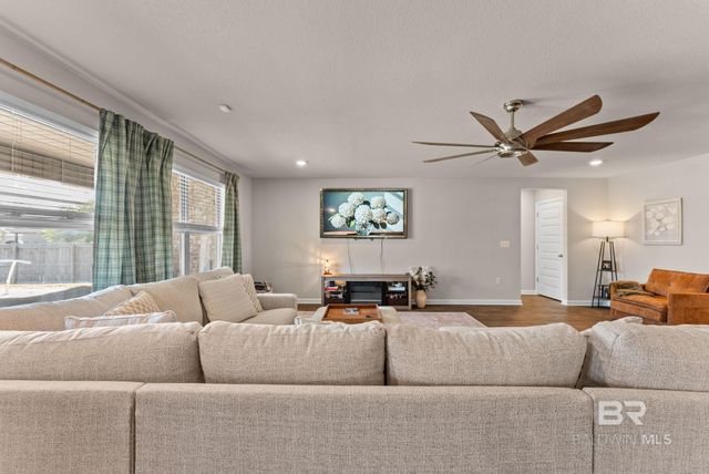 8394 Mackie Lane, Daphne, AL 36526