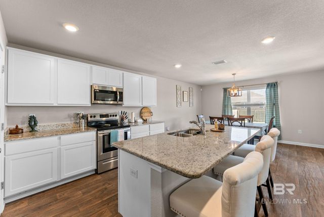 8394 Mackie Lane, Daphne, AL 36526