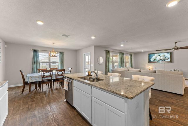 8394 Mackie Lane, Daphne, AL 36526
