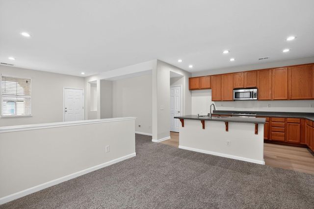 319 Turnstone Cir, Pittsburg, CA 94565